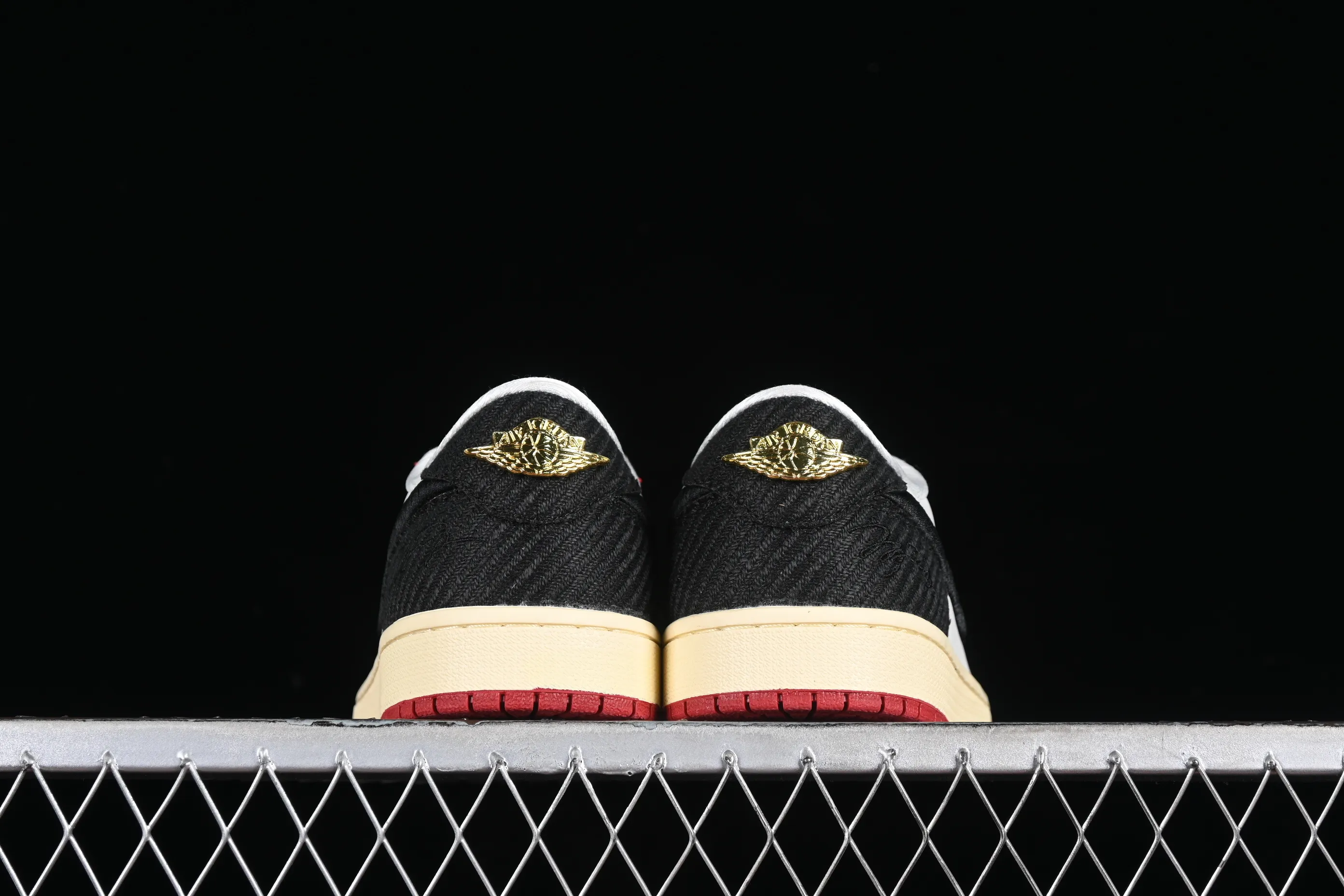 All categories Air Jordan Jordan series basketball shoes Air Jordan 1 Low Z version Trophy Room x Jordan 1 Low OG "Away" AJ1 Joe 1 Jordan's son low-top cultural casual sneakers FN0432-100